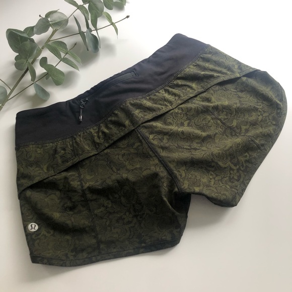 Lululemon Speed Short Size 4 - Picture 4 of 9